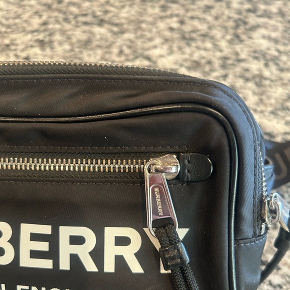 Authentic Burberry Nylon Logo Belt Bum Bag - Picture 7 of 16